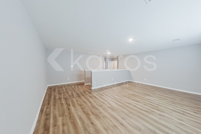 Building Photo - 224 Capital Hl Vw