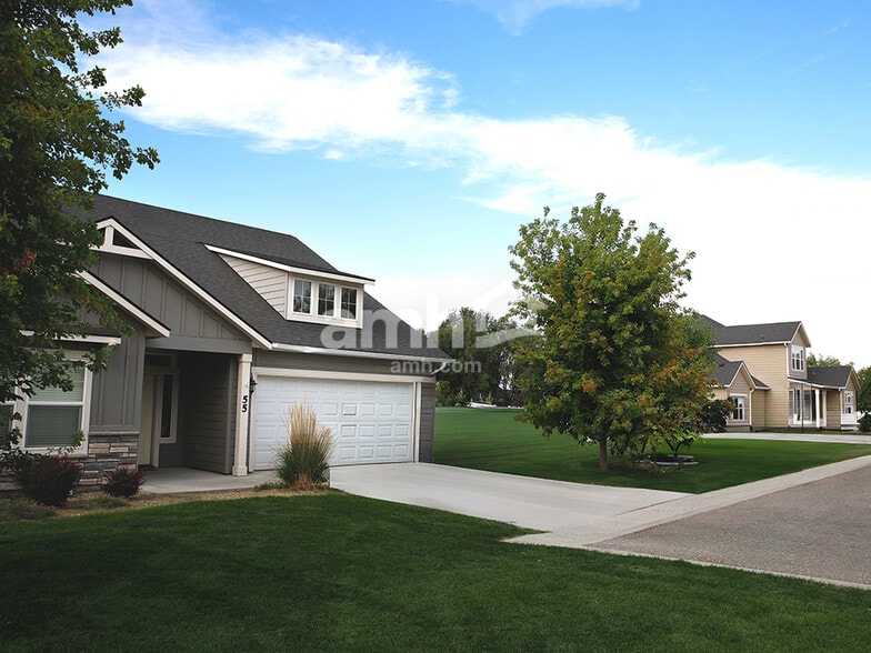 Building Photo - 58 S Lancaster Dr