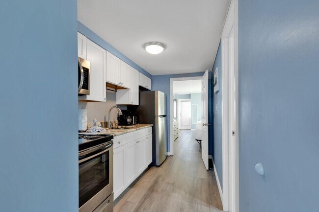 Building Photo - 2406 N Ocean Blvd