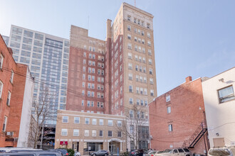 Building Photo - 124 Court St