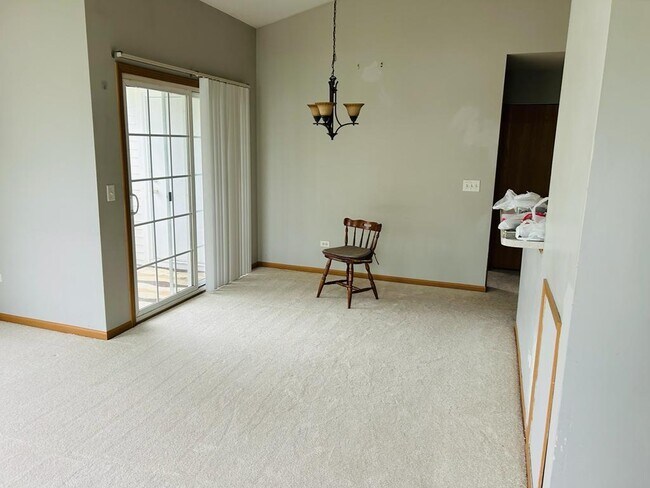 Building Photo - 1131 Silverstone Dr