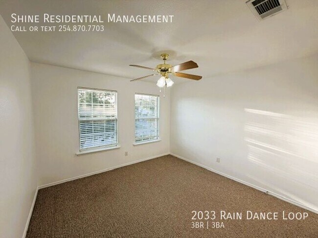 Building Photo - 2033 Rain Dance Loop
