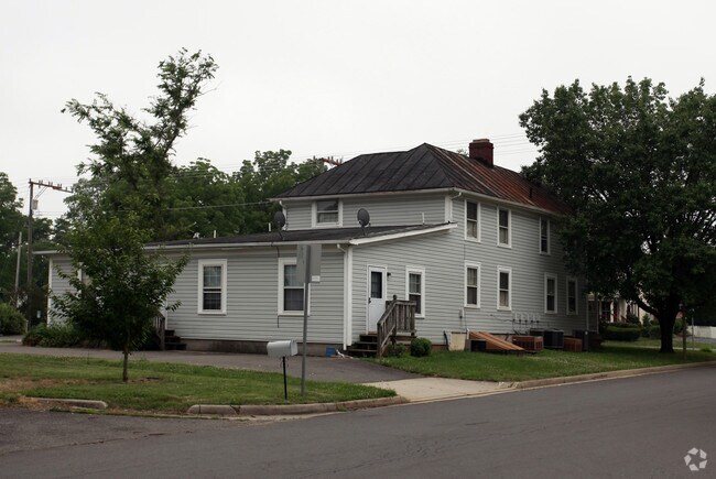 Primary Photo - 14900 Washington St