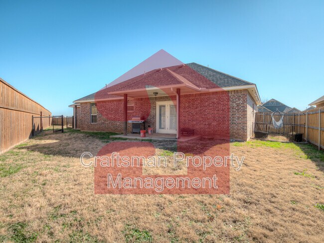 Building Photo - 9945 SW 21st St