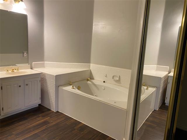 Building Photo - 3620 Field Stone Dr