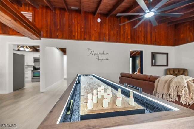 Building Photo - 17780 Caloosa Rd