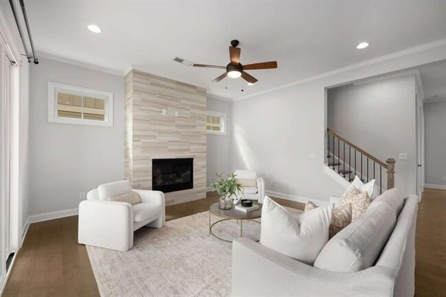 Building Photo - 6320 Halcyon Garden Dr