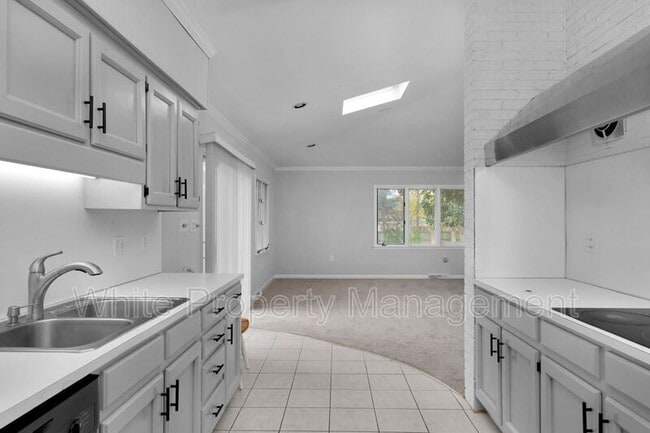 Building Photo - 1116 Reverdy Ln