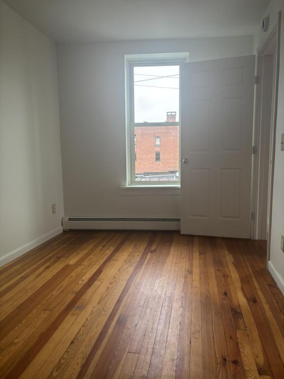 Building Photo - 4 S Central Ave