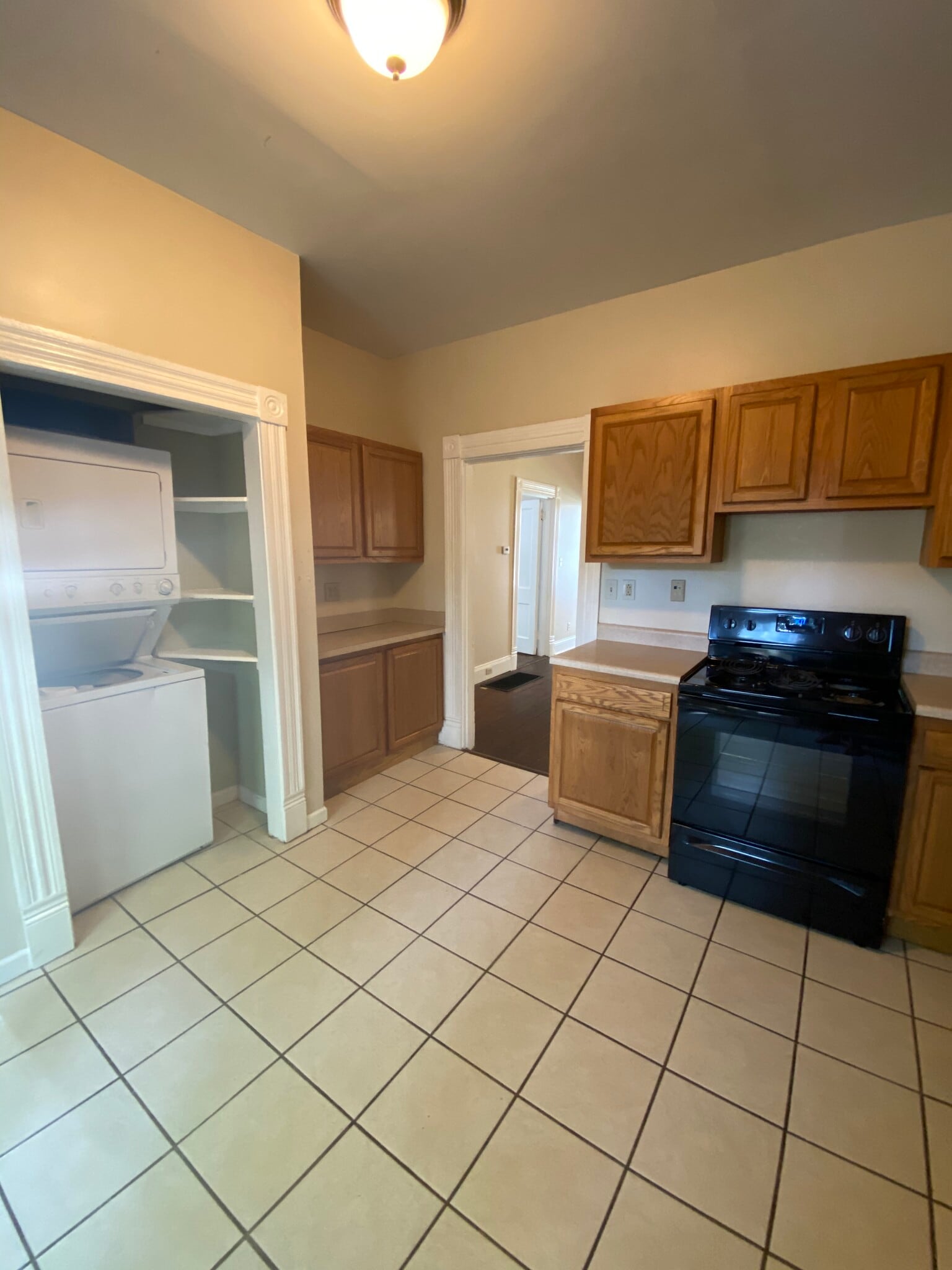 Kitchen/laundry - 339 Oldham Ave