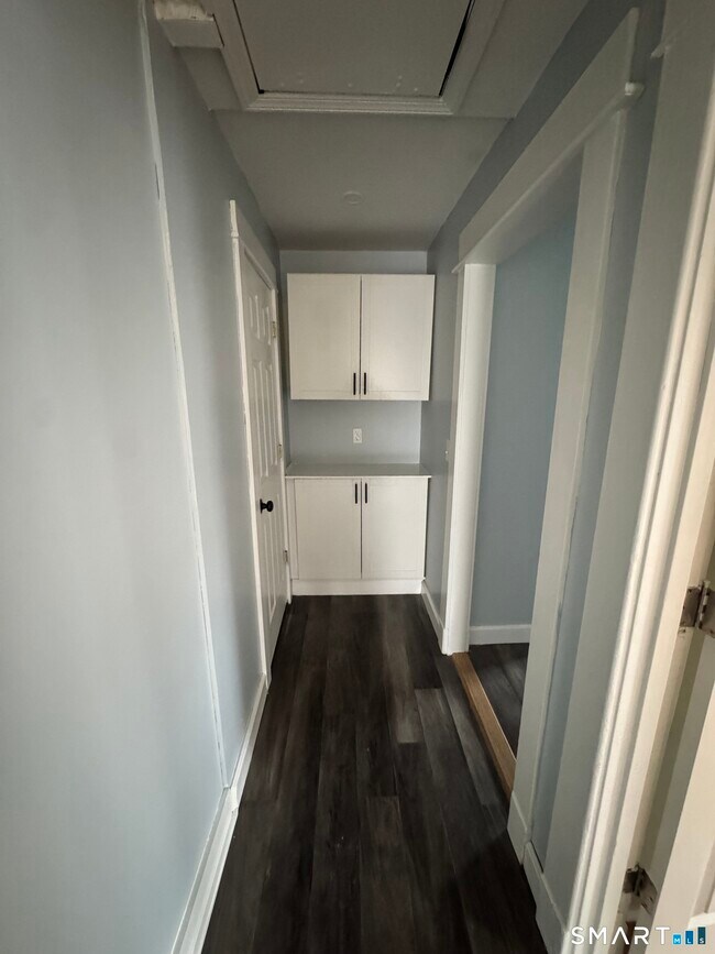 Building Photo - 23 Harding Pl