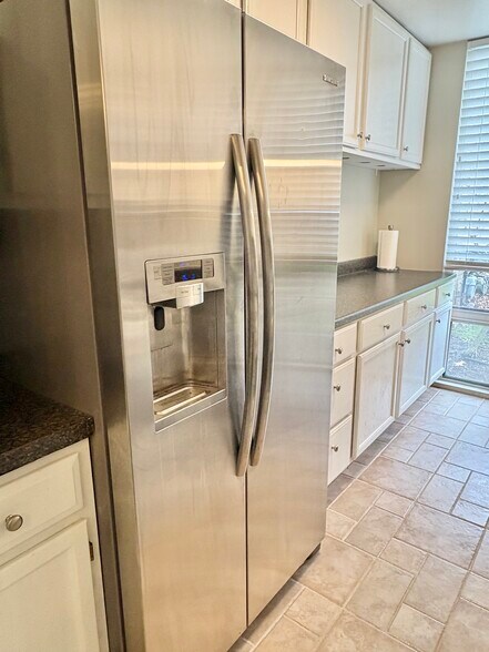 Building Photo - 6770 Chaffee Ct