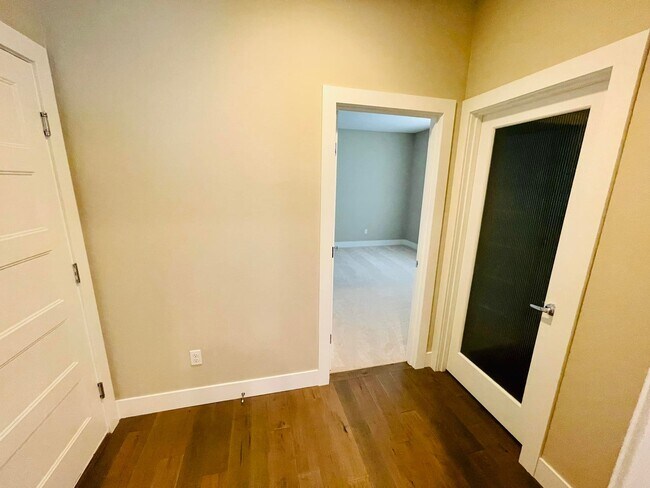 Building Photo - 8113 173rd Ave E