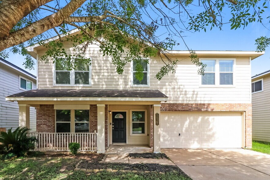 Primary Photo - 5027 Oak Briar Ln