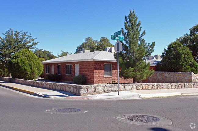 Primary Photo - 3500-3518 Hayes Ave