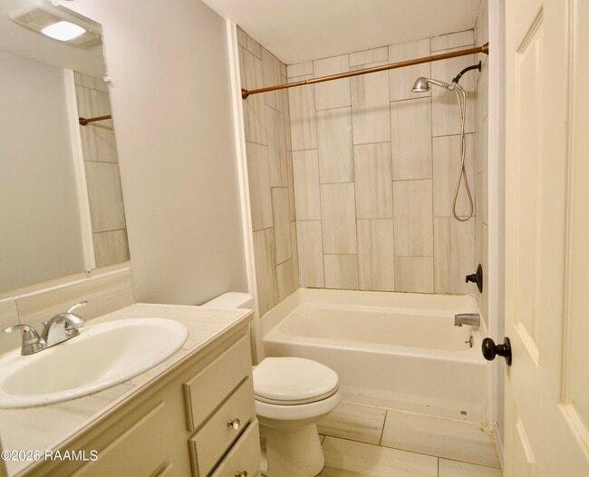 Building Photo - 1037 Brown Dr