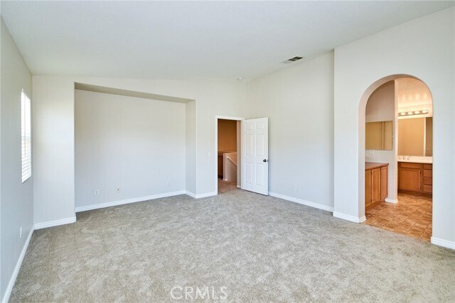 Building Photo - 1213 Sandy NK