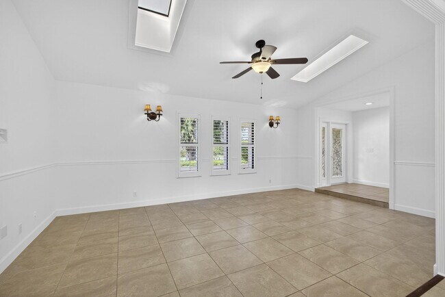 Building Photo - 1776 The 12th Fairway