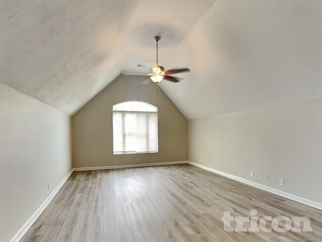 Building Photo - 119 Cherokee Dr