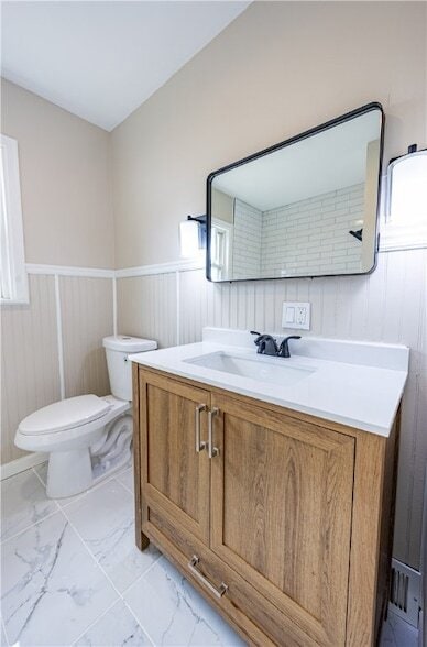 Building Photo - 552 Stephens St