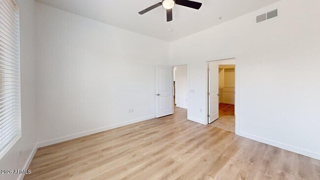 Building Photo - 9160 N 67th Ave