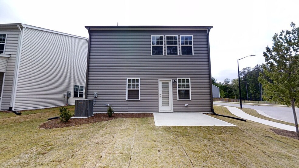 Building Photo - 103 Silver Fir Ln