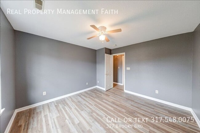 Building Photo - 327 Brooks Bend