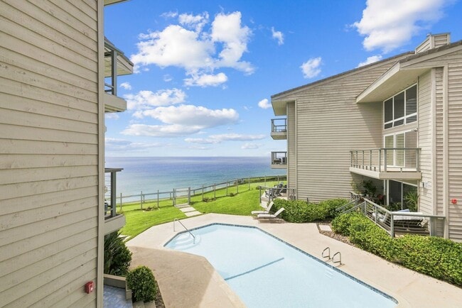 Building Photo - 940 Sealane Dr