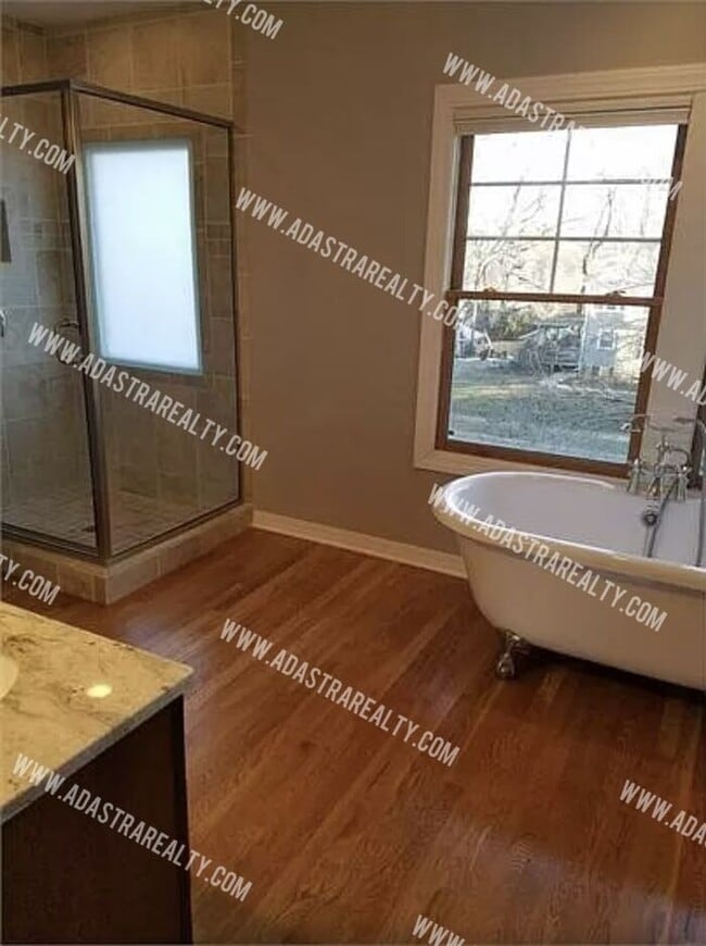 Building Photo - Amazing Brookside Home-Available in SEPTEM...