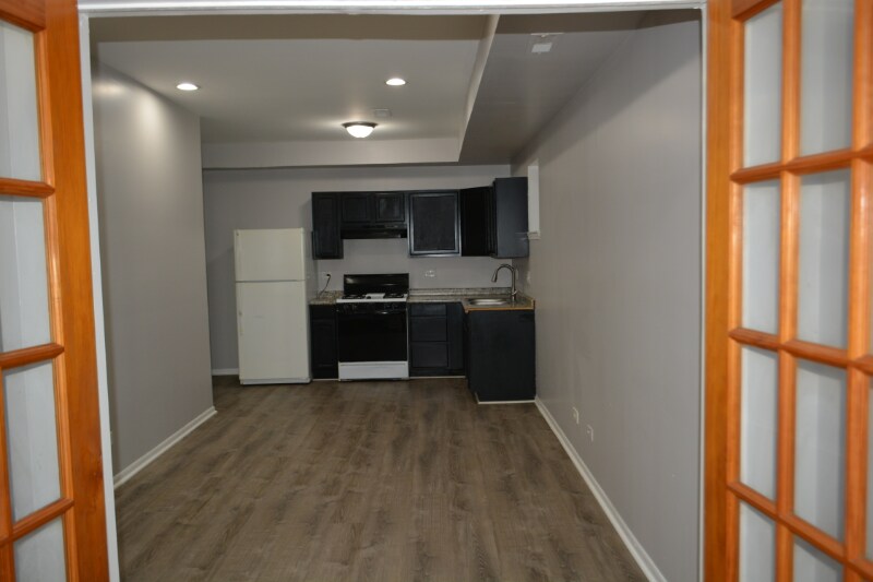 Building Photo - 4136 W Gladys Ave