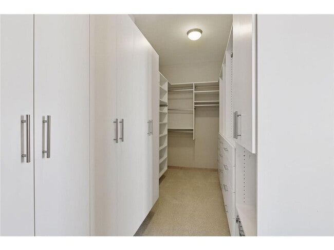 Building Photo - 201 S 11th St