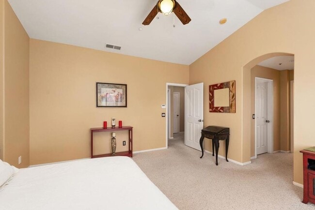 Building Photo - BEAUTIFUL 4BR/3BA home in SINGING HILLS VI...