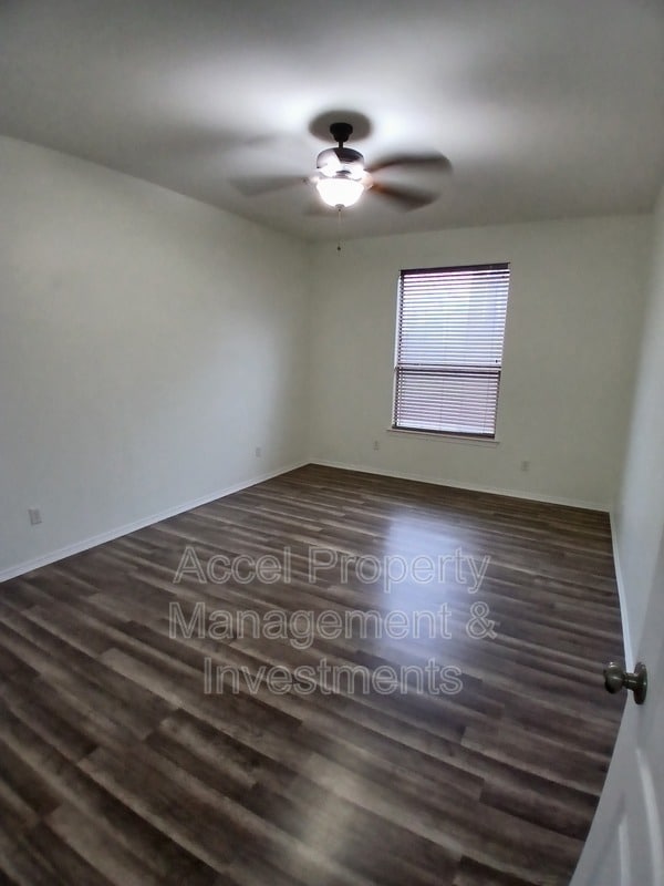 Building Photo - 128 San Jacinto St