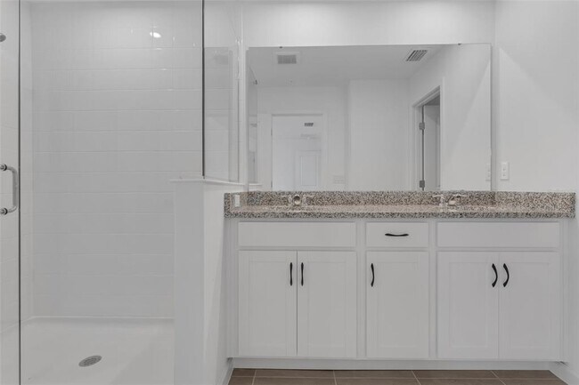 Building Photo - 3239 Gardenia Reserve St