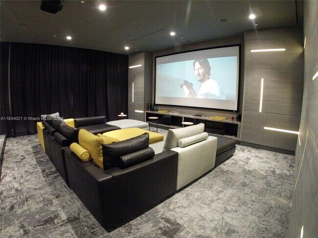 Building Photo - 45 SW 9th St