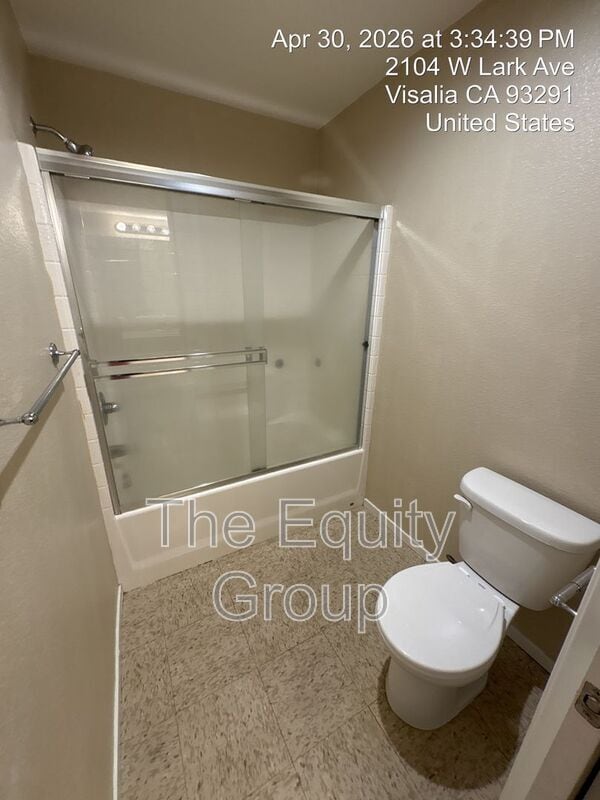 Building Photo - 2104 W Lark Ave