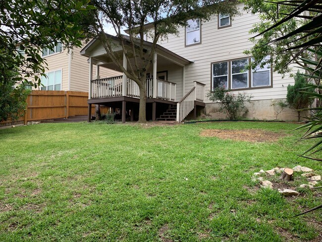 Building Photo - *MOVE IN SPECIAL* Gorgeous Four Bedroom Home with Covered Patio Near Medical Center!!
