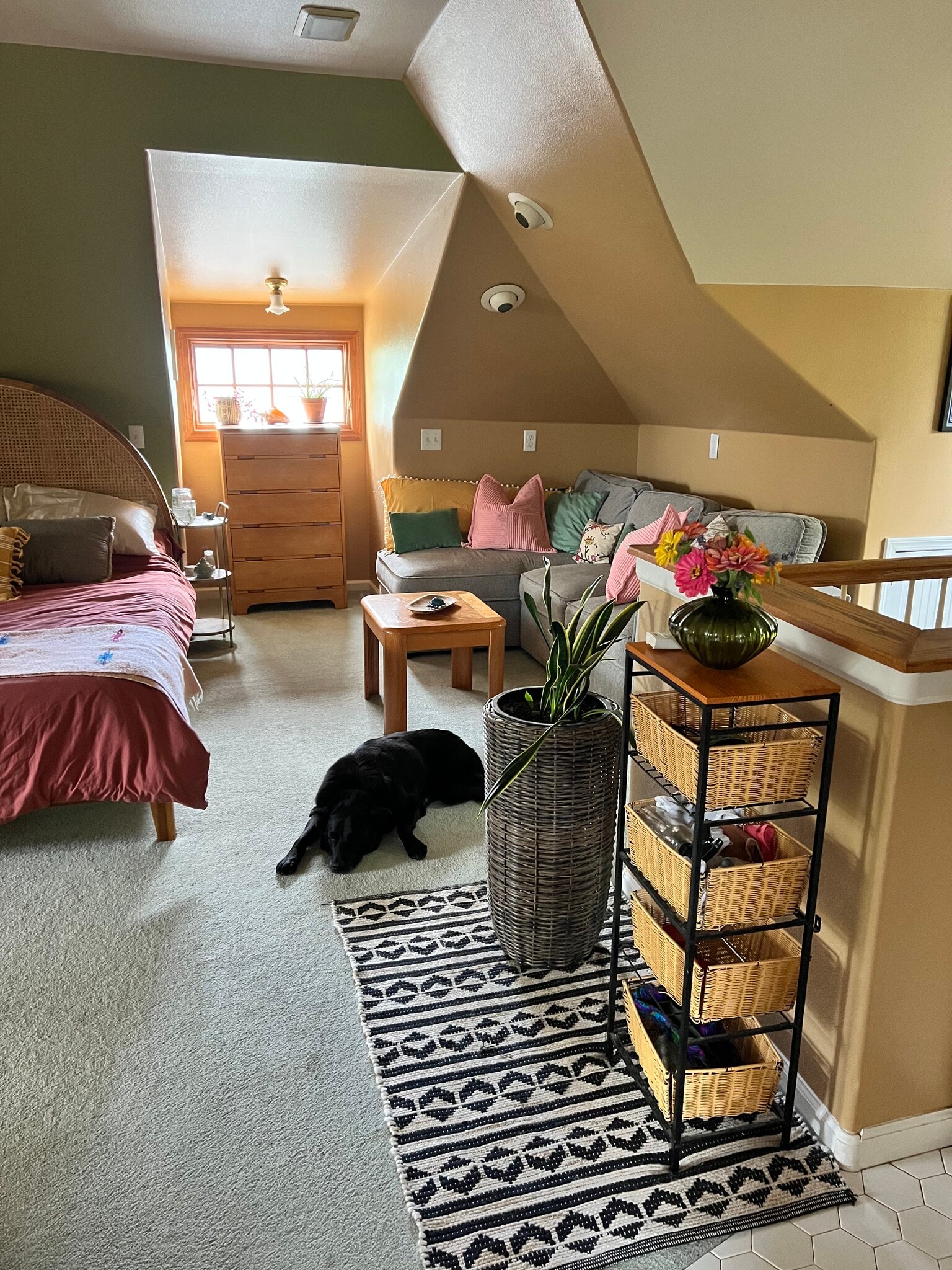 Building Photo - 616 W Mulberry St