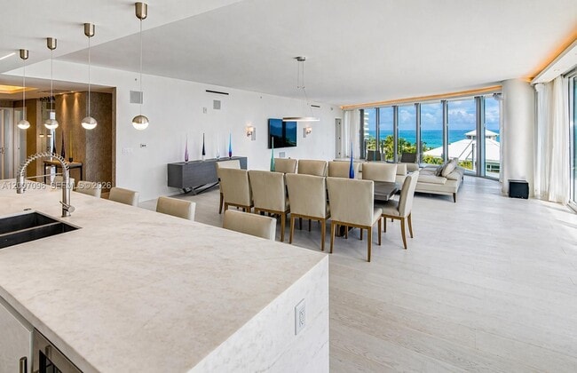 Building Photo - 1 Collins Ave