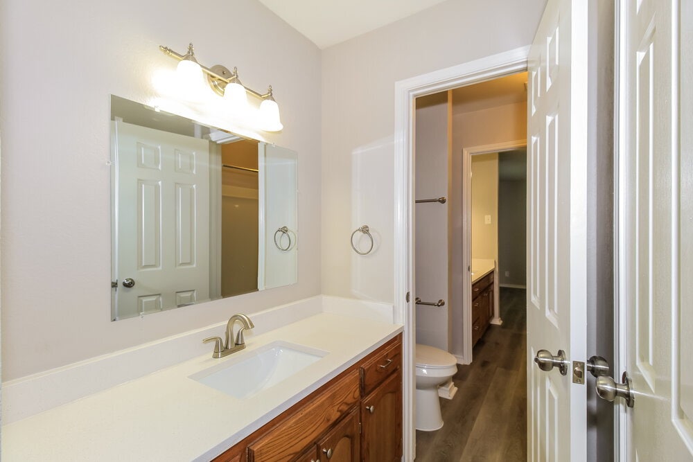 Building Photo - 3355 Brooke St