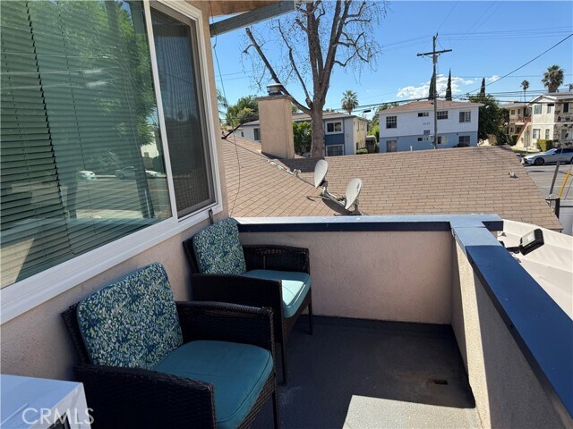Building Photo - 6722 Whitsett Ave
