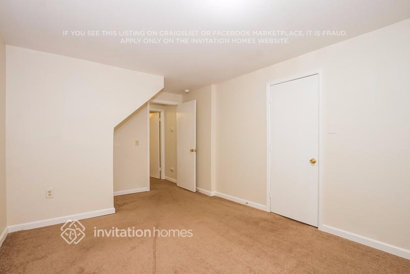 Building Photo - 19430 E Brown Dr