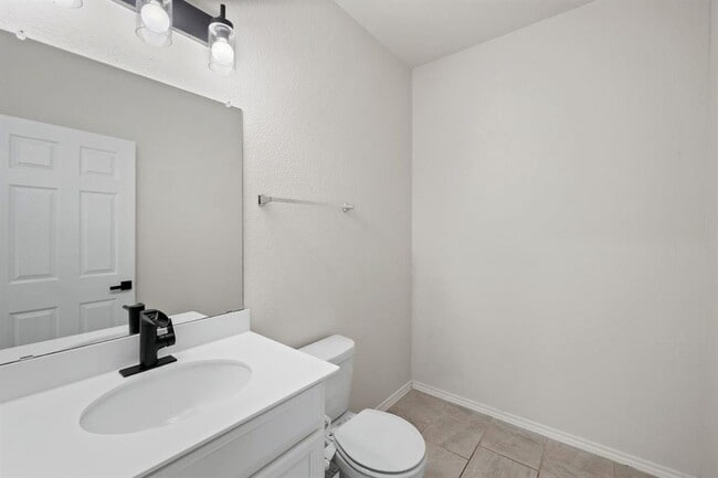 Building Photo - 11804 Eragon Dr