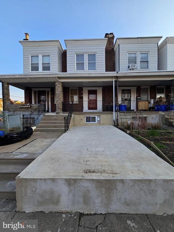 Building Photo - 94 W Nedro Ave