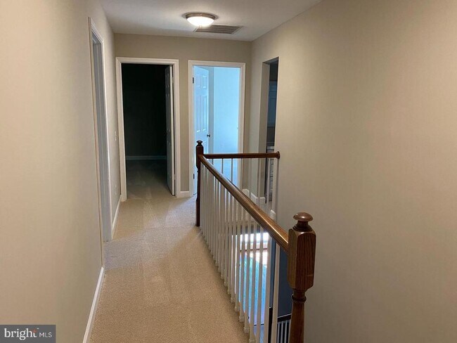 Building Photo - 3707 Moss Brooke Ct