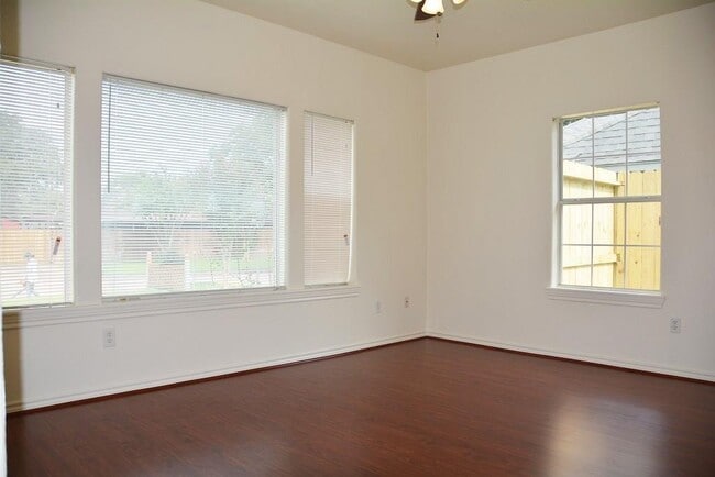Building Photo - 9231 Burford Ln