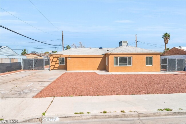 Building Photo - 4218 Fulton Pl