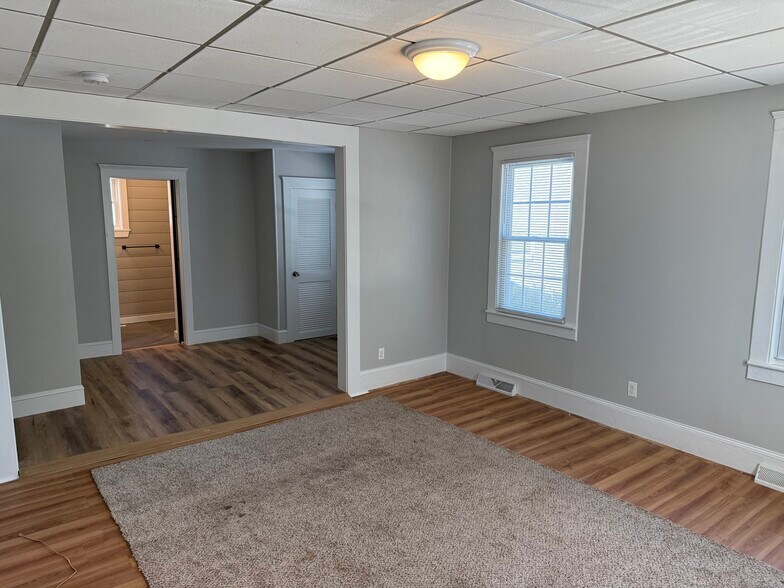 Building Photo - 35 Updike Ave