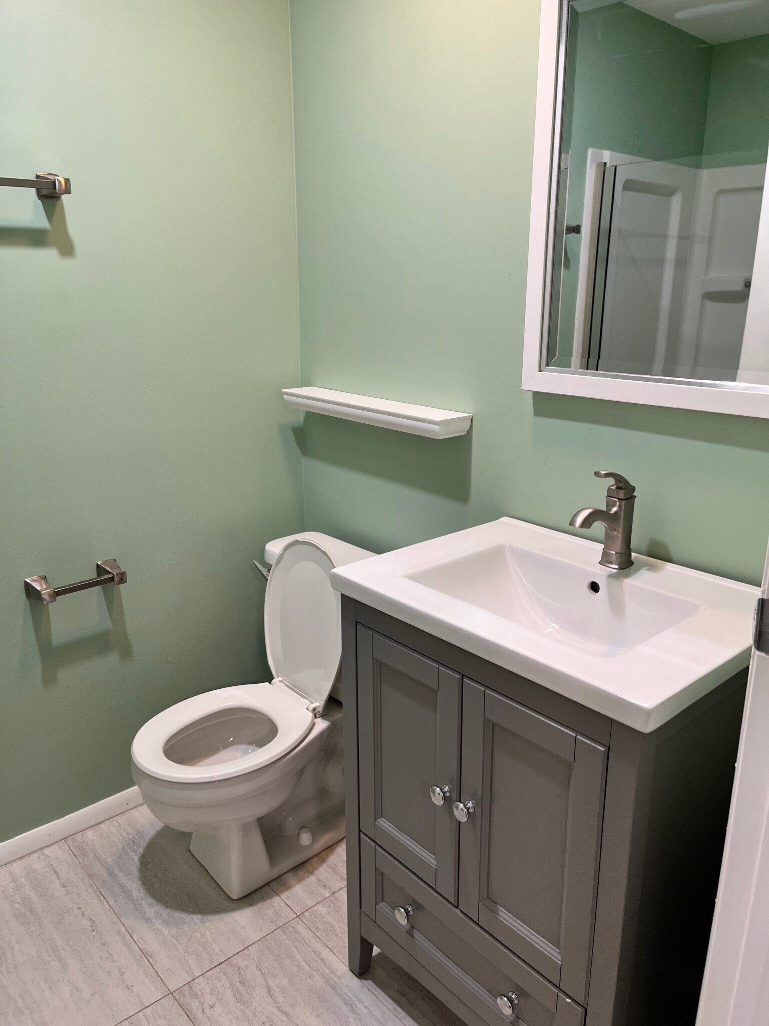 Building Photo - 12411 Hickory Tree Way