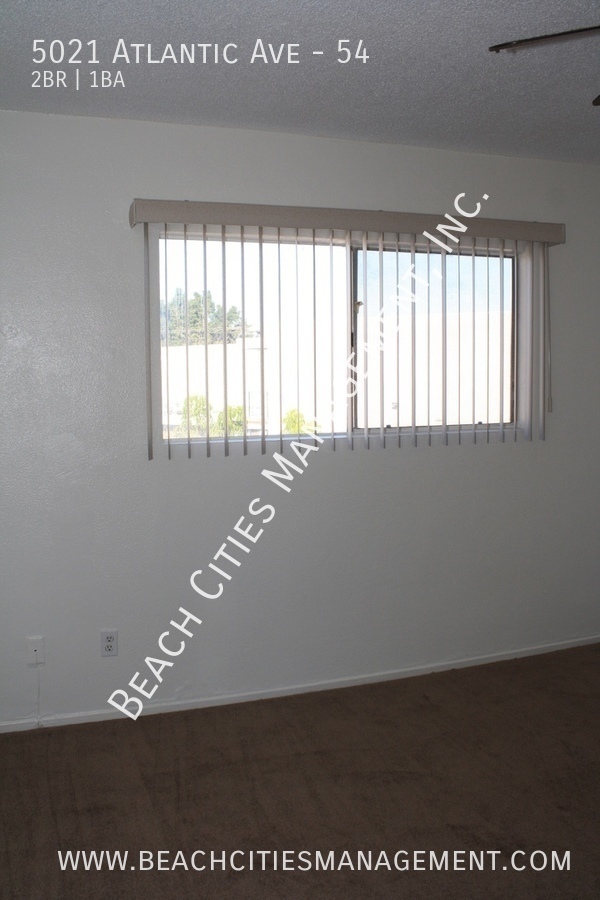 Building Photo - Large 2 Bedroom Condo in Long Beach Coming...